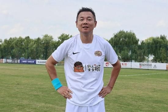美女被啪啪