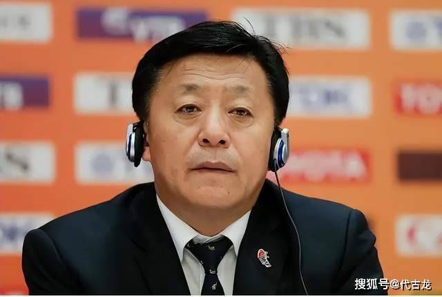 动漫美女被脱脱内内打扑克