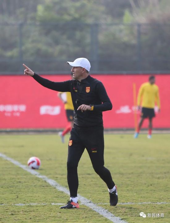 久久偷窥公厕女wc撒尿